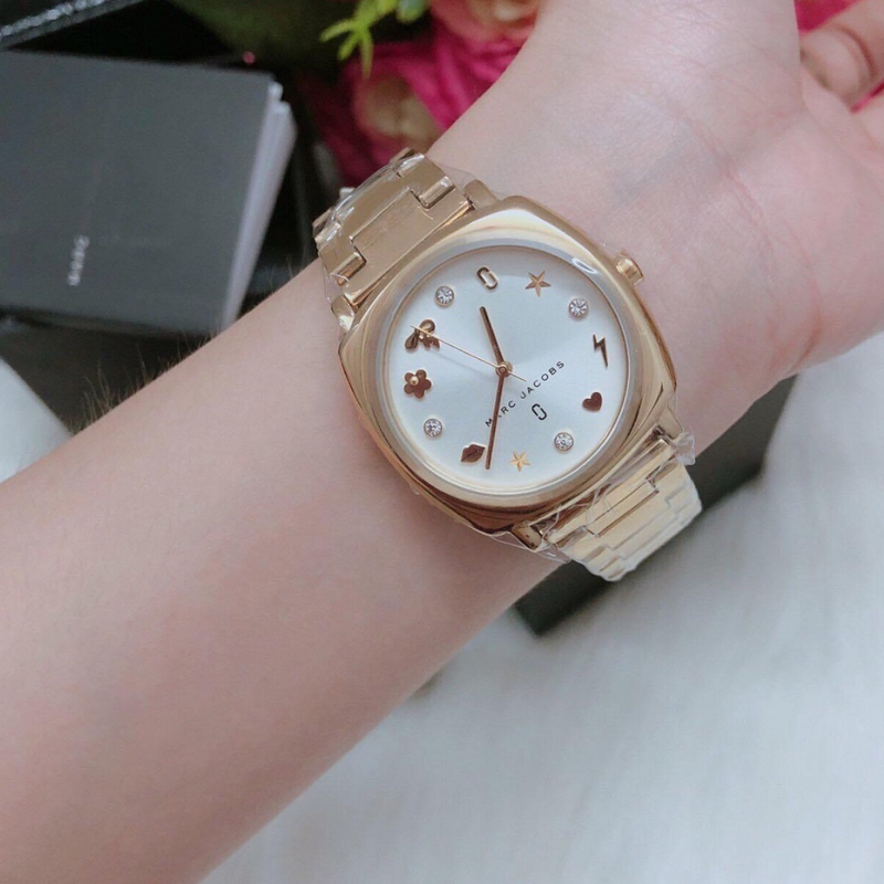  Shop Authentic Marc Jacobs Mandy White Dial Gold Steel Strap Watch for Women - MJ3573 - Luxxuri