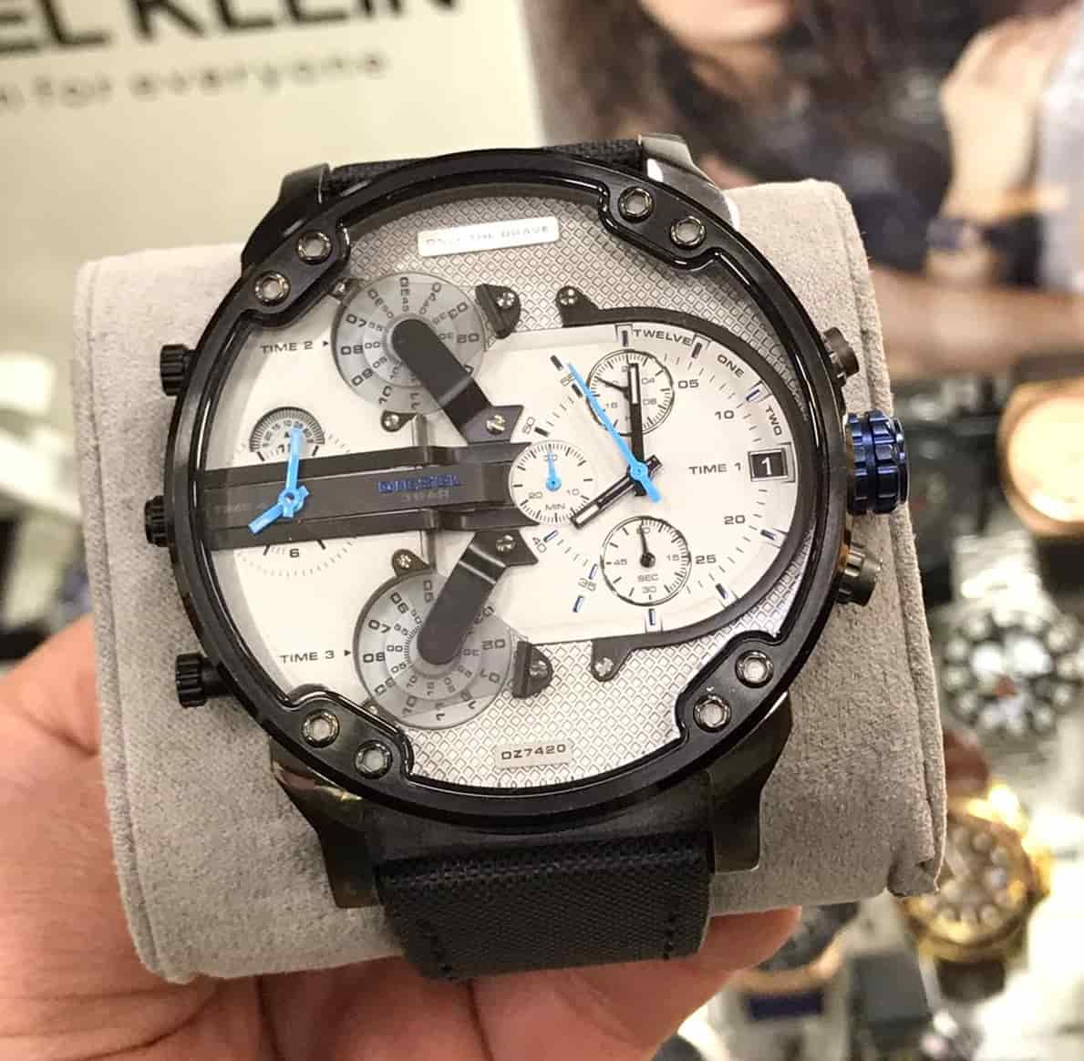  Shop Authentic Diesel Mr Daddy 2.0 Chronograph Grey Dial Black Nylon Strap Watch For Men - DZ7420 - Luxxuri