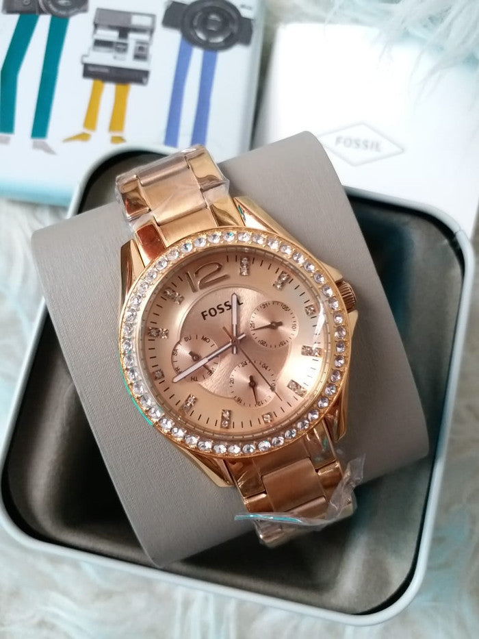  Shop Authentic Fossil Riley Multifunction Rose Gold Dial Rose Gold Steel Strap Watch for Women - ES2811 - Luxxuri
