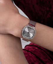  Shop Authentic Guess Tapestry Diamonds Silver Dial Silver Mesh Bracelet Watch for Women - GW0354L1 - Luxxuri