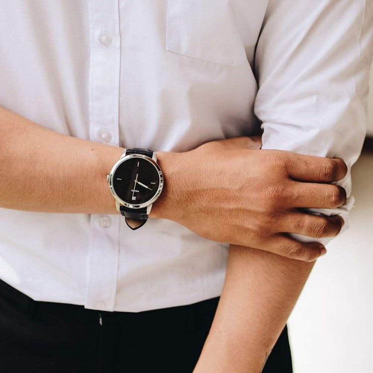  Shop Authentic Fossil The Minimalist Carbon Series Black Dial Black Leather Strap Watch for Men - FS5497 - Luxxuri