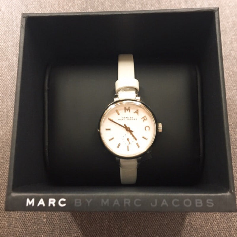  Shop Authentic Marc Jacobs Sally White Dial White Leather Strap Watch for Women - MBM1350 - Luxxuri