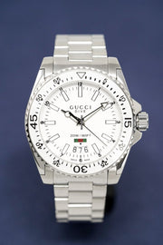 Shop Authentic Gucci Dive Quartz White Dial Silver Steel Strap Watch for Men - YA136302 - Luxxuri