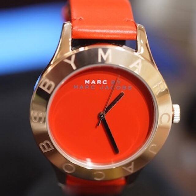  Shop Authentic Marc Jacobs Blade Red Dial Red Leather Strap Watch for Women - MBM1210 - Luxxuri