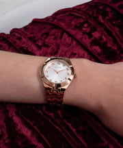  Shop Authentic Guess Crystalline Diamonds Silver Dial Rose Gold Steel Strap Watch for Women - GW0114L3 - Luxxuri