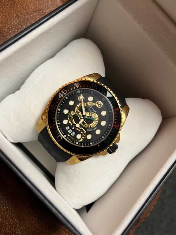  Shop Authentic Gucci Dive Quartz Black Dial Black Rubber Strap Watch For Men - YA136219 - Luxxuri