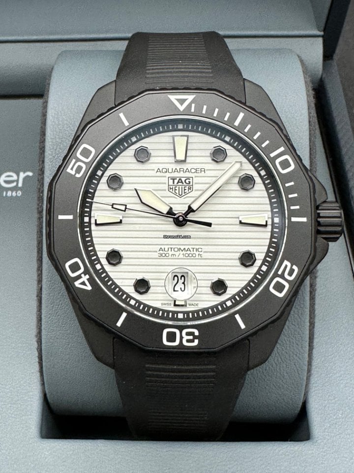  Shop Authentic Tag Heuer Aquaracer Professional 300 Automatic White Dial Black Rubber Strap Watch for Men - WBP201D.FT6197 - Luxxuri