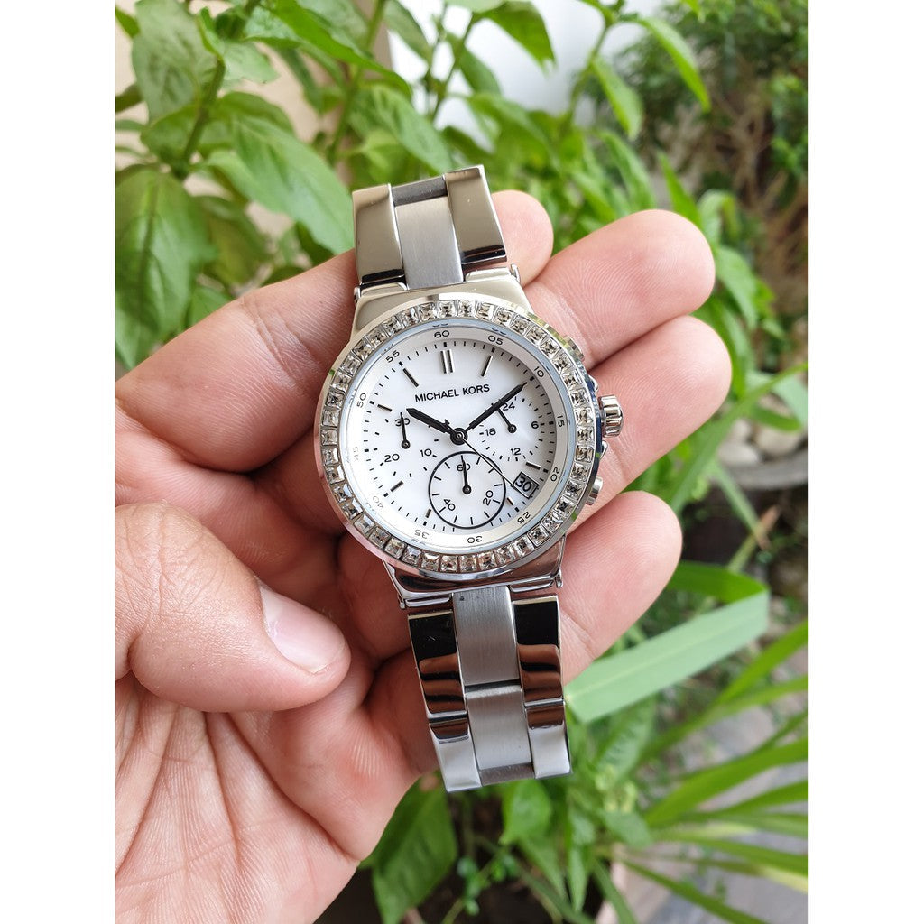  Shop Authentic Michael Kors Dylan Silver Dial Silver Steel Strap Watch for Women - MK5585 - Luxxuri
