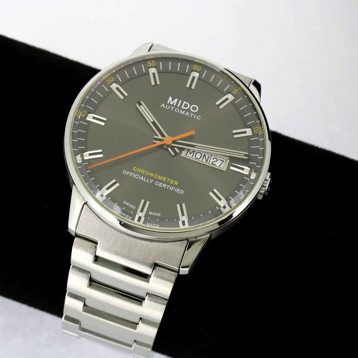  Shop Authentic Mido Commander II Automatic Chronometer Grey Dial Silver Steel Strap Watch For Men - M021.431.11.061.01 - Luxxuri