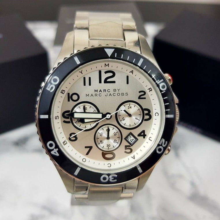  Shop Authentic Marc Jacobs Rock Chronograph White Dial Silver Steel Strap Watch for Men - MBM5027 - Luxxuri