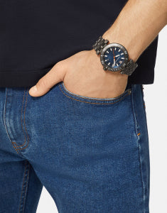  Shop Authentic Versace Greca Sport Quartz Black Dial Black Steel Strap Watch For Men - VEZ300621 - Luxxuri