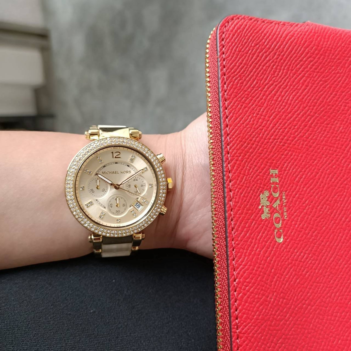  Shop Authentic Michael Kors Parker Chronograph Gold Dial Gold Steel Strap Watch For Women - MK6831 - Luxxuri