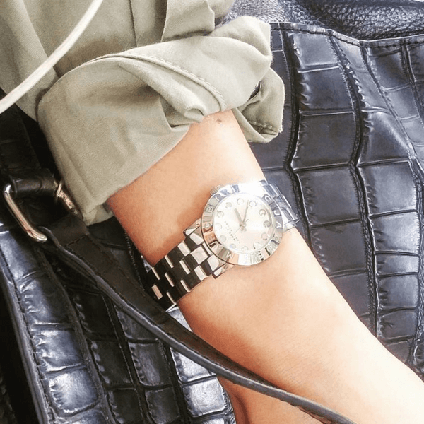  Shop Authentic Marc Jacobs Amy White Dial Silver Steel Strap Watch for Women - MBM3217 - Luxxuri