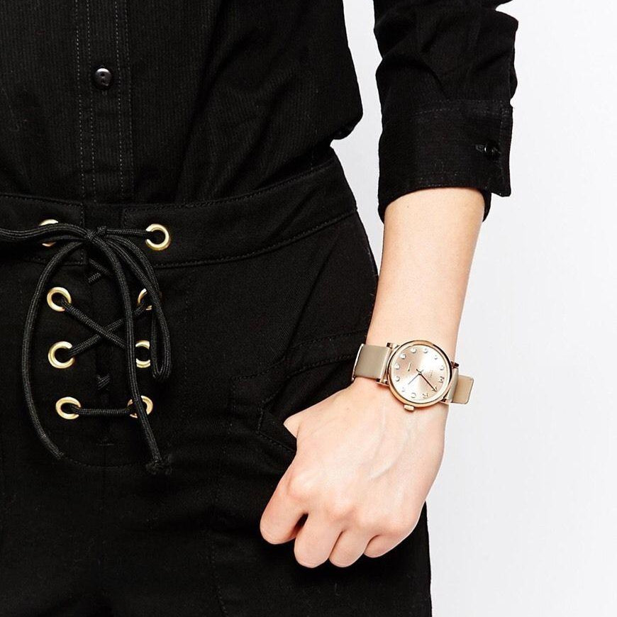  Shop Authentic Marc Jacobs Baker Rose Gold Dial Grey Leather Strap Watch for Women - MBM1400 - Luxxuri