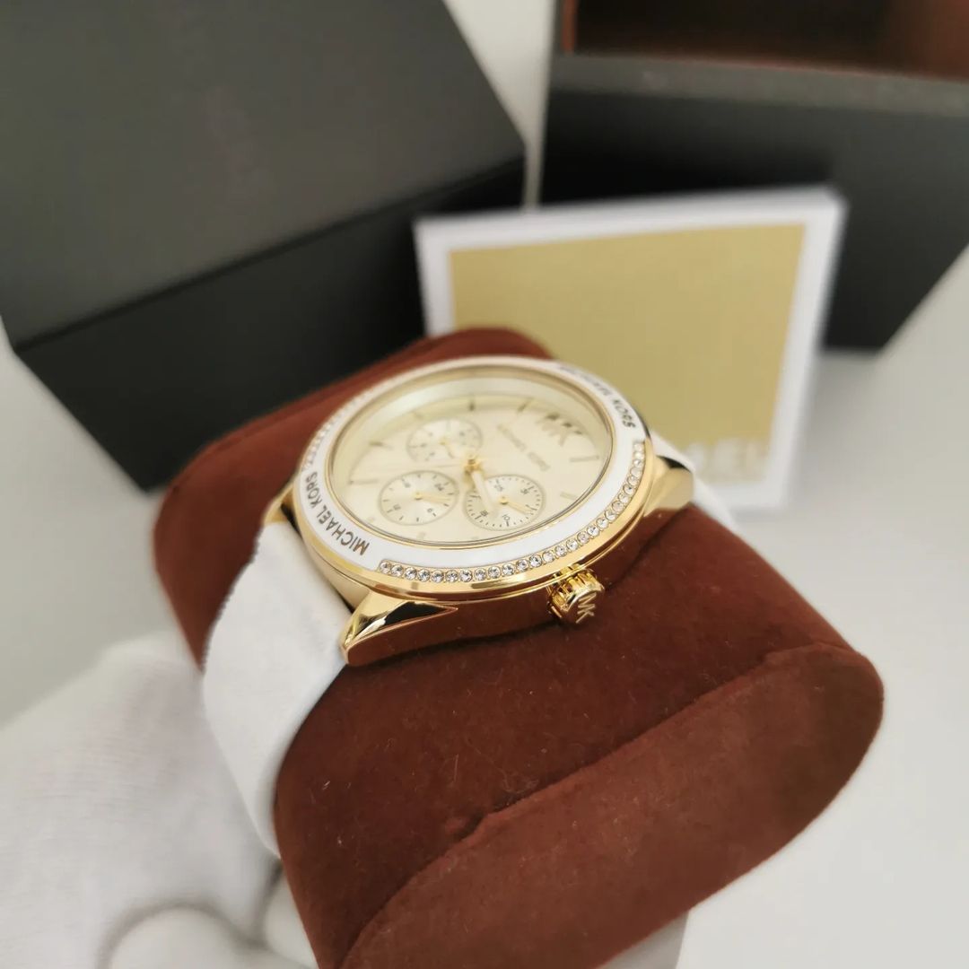  Shop Authentic Michael Kors Jessa Quartz Gold Dial White Silicone Strap Watch For Women - MK7267 - Luxxuri