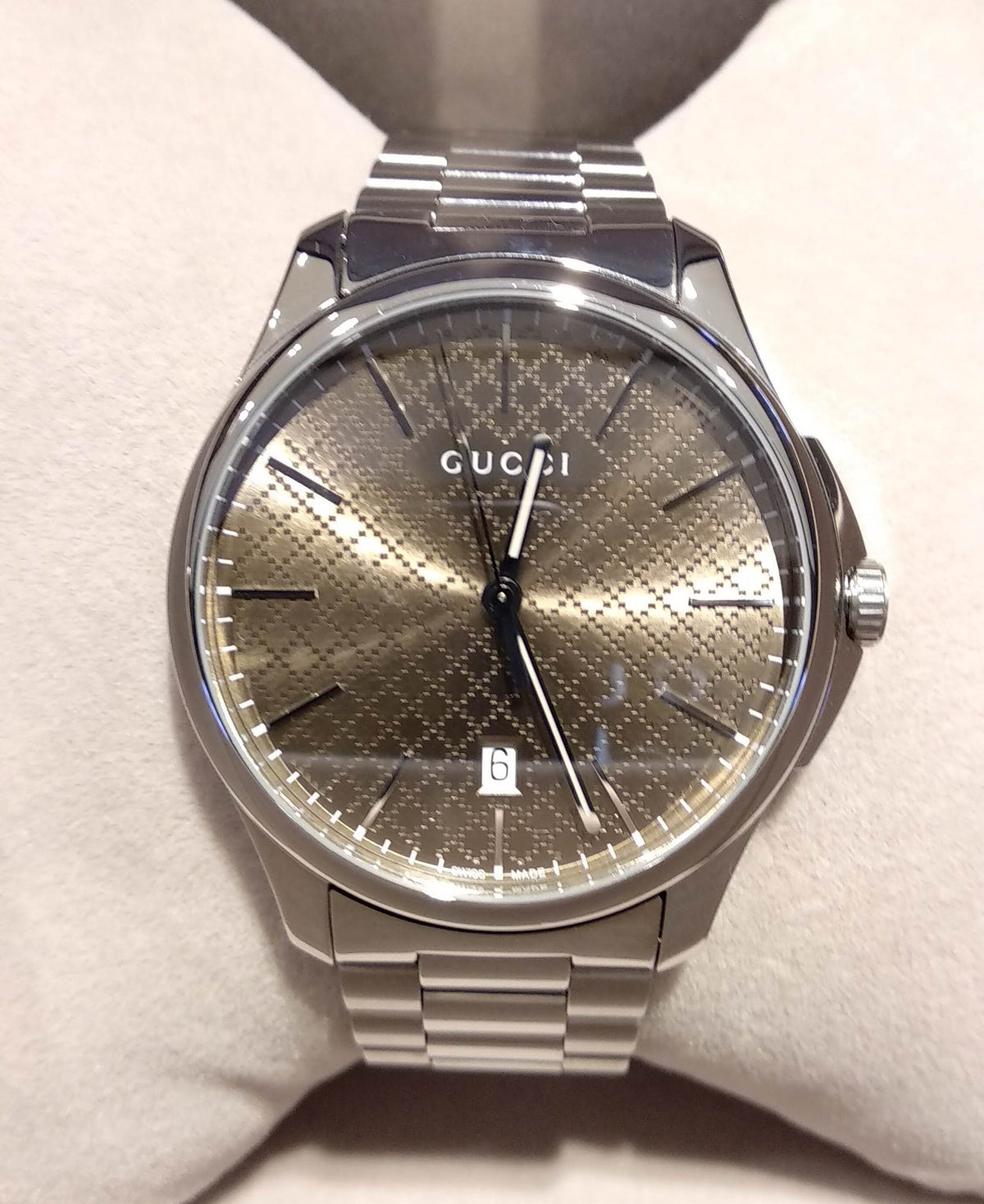  Shop Authentic Gucci G Timeless Quartz Brown Dial Silver Steel Strap Watch for Men - YA126317 - Luxxuri
