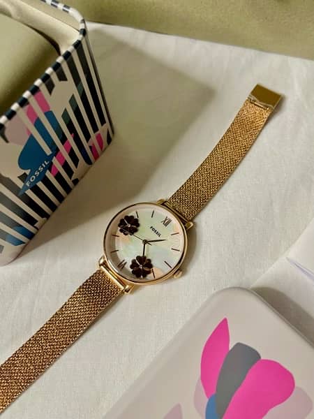  Shop Authentic Fossil Jacqueline Three-Hand White Dial Rose Gold Mesh Bracelet Watch for Women - ES4534 - Luxxuri