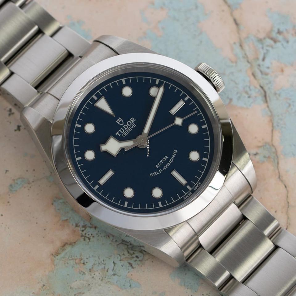 Shop Authentic Tudor Black Bay Automatic Black Dial Silver Steel Strap Watch for Men - M79540-0001 - Luxxuri