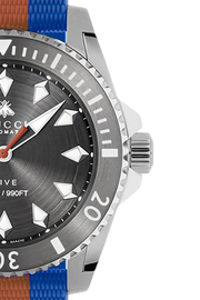  Shop Authentic Gucci Dive Automatic Grey Dial Two Tone Rubber Strap Watch for Men - YA136352 - Luxxuri
