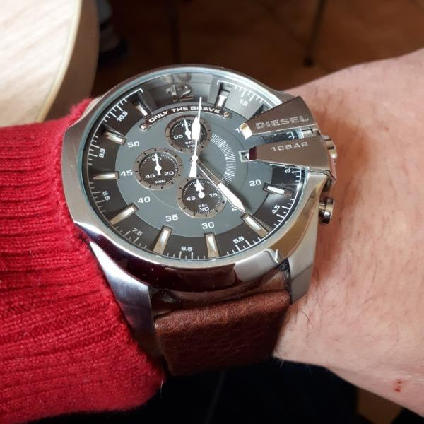  Shop Authentic Diesel Mega Chief Black & Silver Round Dial Brown Leather Strap Watch For Men - DZ4290 - Luxxuri