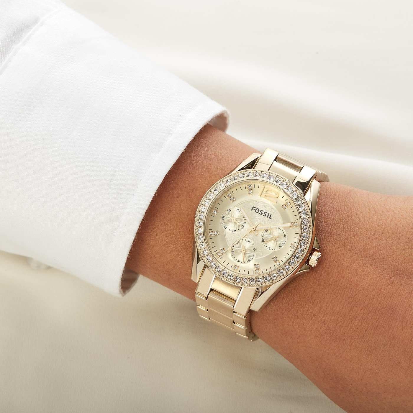  Shop Authentic Fossil Riley Gold Dial Gold Steel Strap Watch for Women - ES3203 - Luxxuri