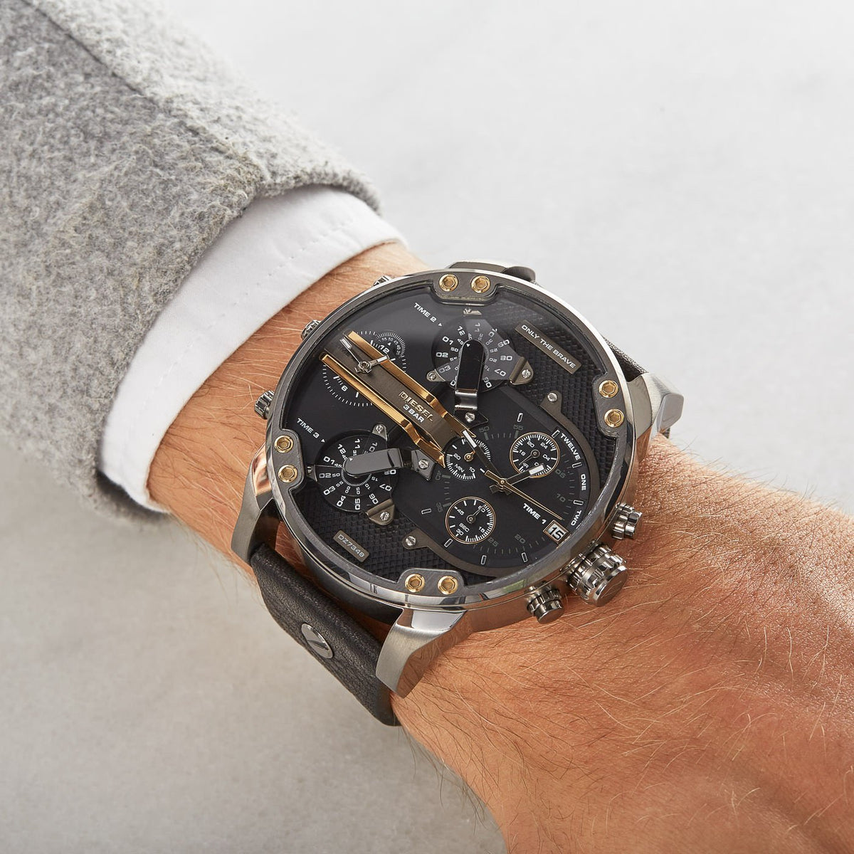  Shop Authentic Diesel Mr Daddy 2.0 Black Dial Black Leather Strap Watch For Men - DZ7348 - Luxxuri