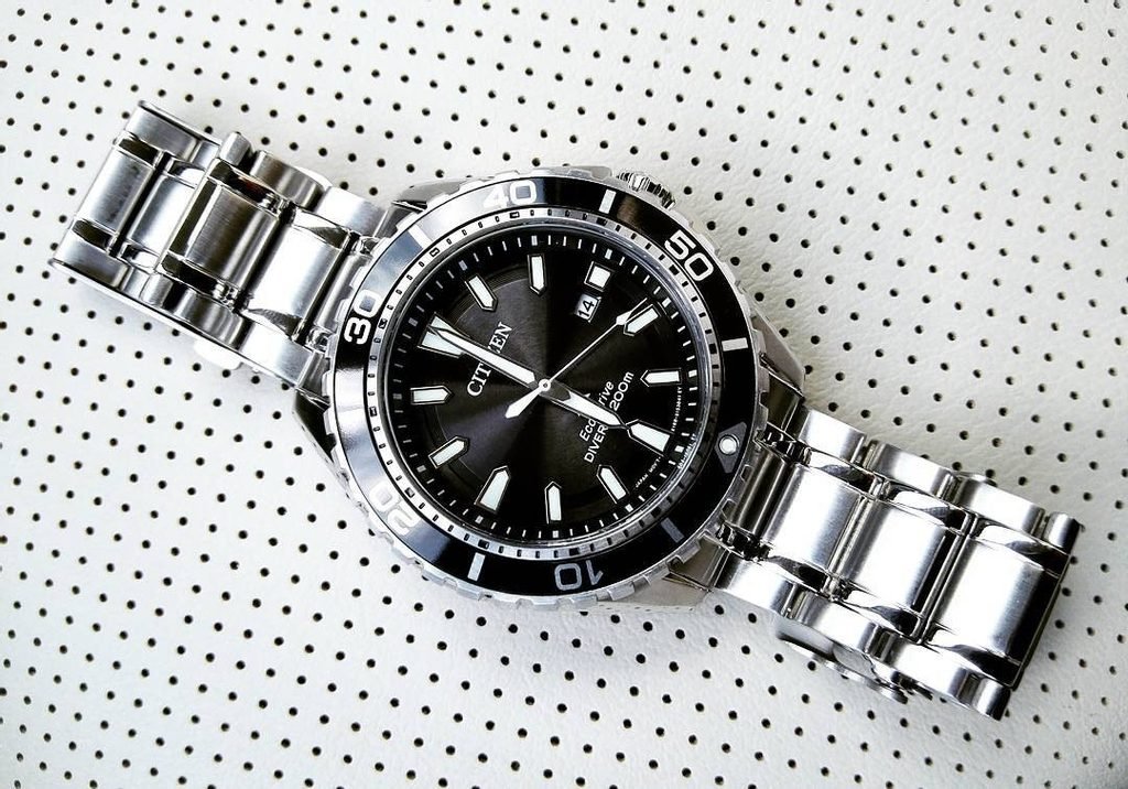  Shop Authentic Citizen Promaster Diver Chronograph Black Dial Silver Steel Strap Watch For Men - BN0190-82E - Luxxuri