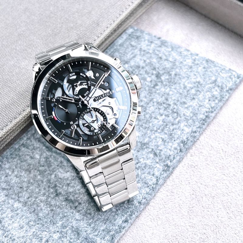  Shop Authentic Tommy Hilfiger Henry Chronograph Black Dial Silver Steel Strap Watch For Men - 1710477 - Luxxuri