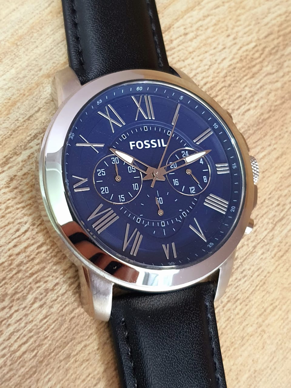  Shop Authentic Fossil Grant Chronograph Blue Dial Black Leather Strap Watch for Men - FS4990 - Luxxuri