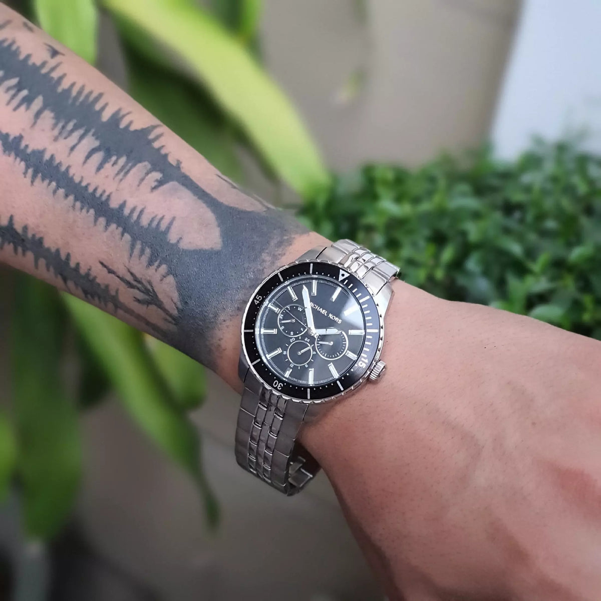  Shop Authentic Michael Kors Cunningham Multifunction Black Dial Silver Steel Strap Watch For Men - MK7156 - Luxxuri