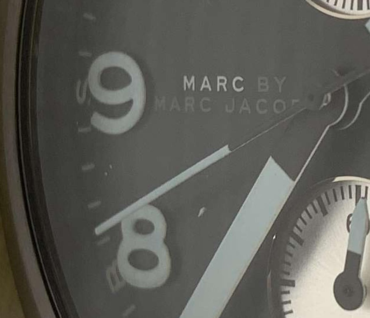  Shop Authentic Marc Jacobs Larry Chronograph Black Dial Black Leather Strap Watch for Men - MBM5054 - Luxxuri