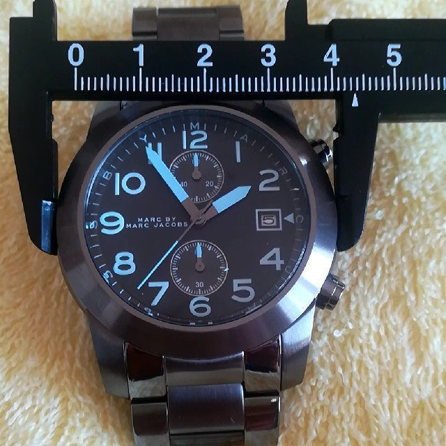  Shop Authentic Marc Jacobs Larry Chronograph Black Dial Gunmetal Grey Steel Strap Watch for Men - MBM5031 - Luxxuri