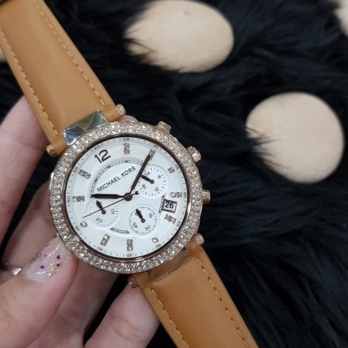  Shop Authentic Michael Kors Parker Chronograph White Dial Tan Leather Strap Watch for Women - MK5633 - Luxxuri