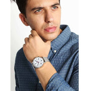 Shop Authentic Tommy Hilfiger Jake Quartz White Dial Silver Mesh Bracelet Watch for Men - 1791233 - Luxxuri