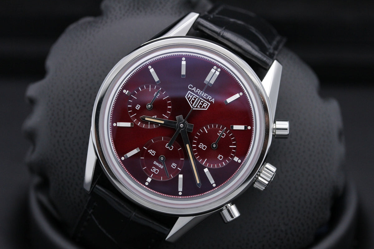  Shop Authentic Tag Heuer Carrera Automatic Chronograph Red Dial Black Leather Strap Watch for Men - CBK221G.FC6479 - Luxxuri