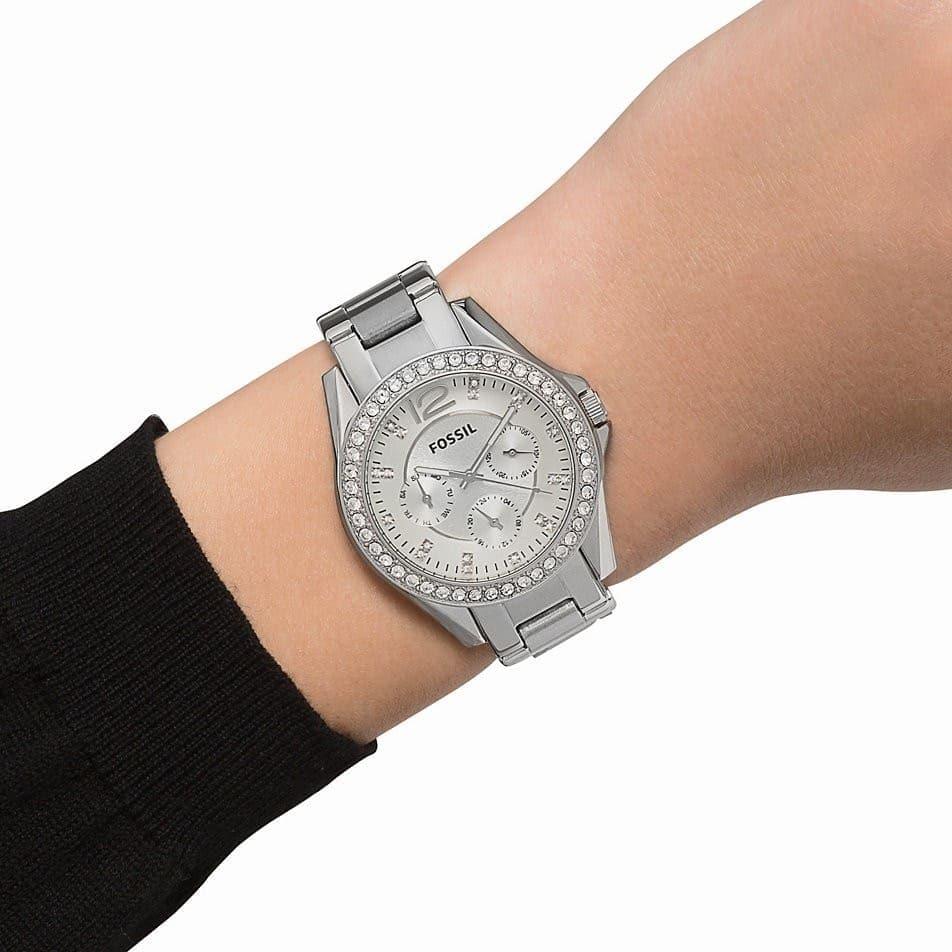  Shop Authentic Fossil Riley Multifunction Silver Dial Silver Steel Strap Watch for Women - ES3202 - Luxxuri