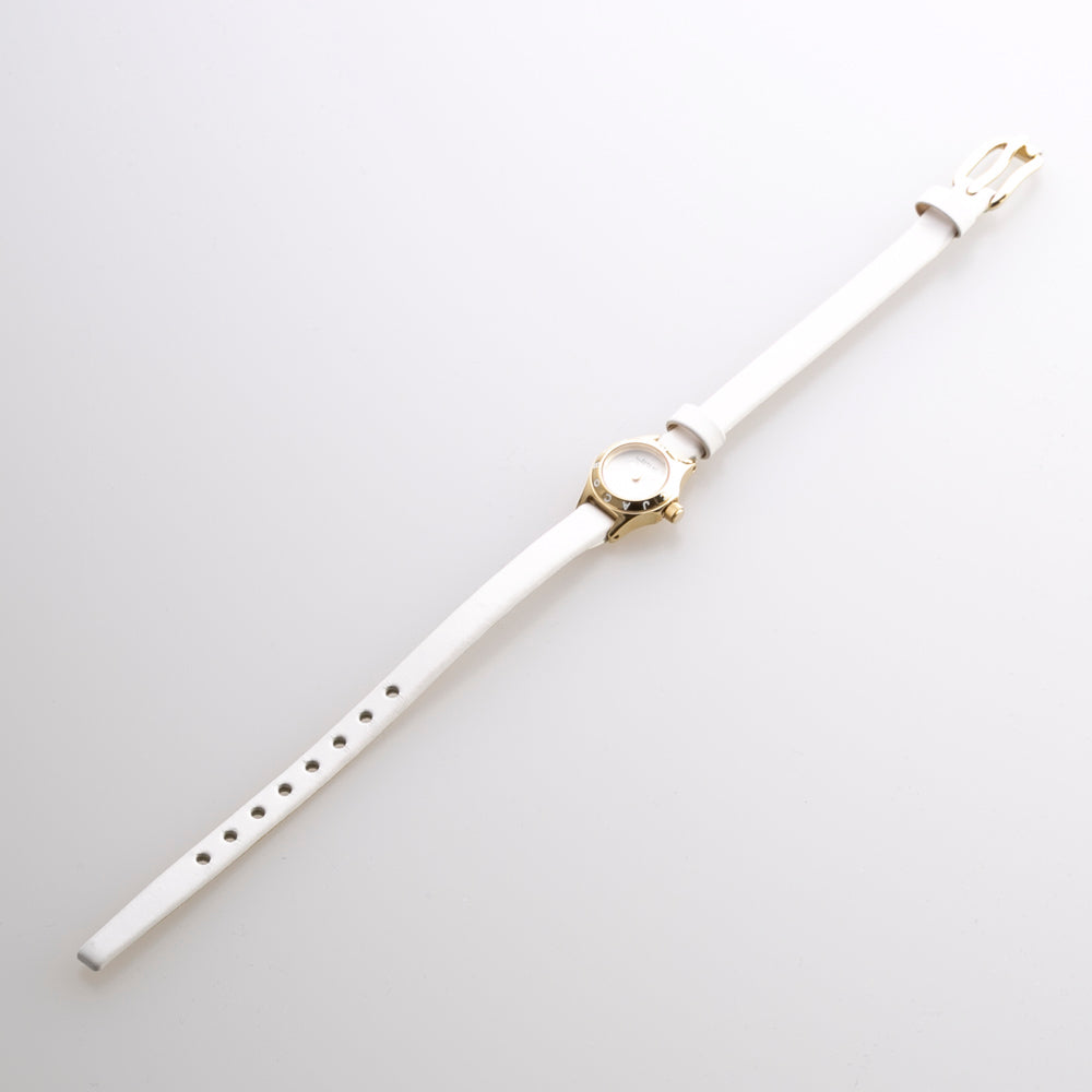  Shop Authentic Marc Jacobs Blade White Dial White Leather Strap Watch for Women - MBM1344 - Luxxuri