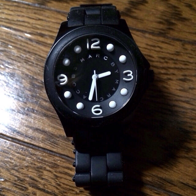  Shop Authentic Marc Jacobs Pelly Black Dial Black Silicone Strap Watch for Women - MBM2507 - Luxxuri