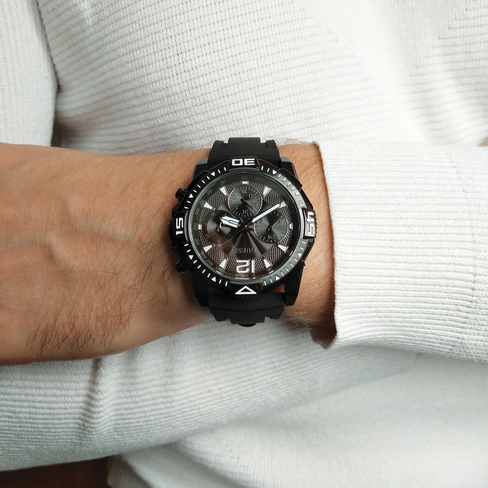  Shop Authentic Guess Commander Black Dial Black Rubber Strap Watch for Men - GW0211G3 - Luxxuri