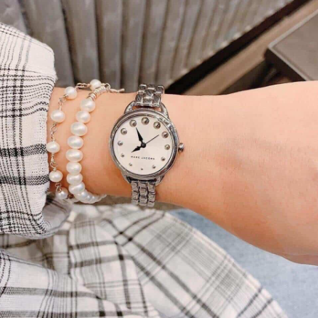  Shop Authentic Marc Jacobs Betty White Dial Silver Steel Strap Watch for Women - MJ3497 - Luxxuri