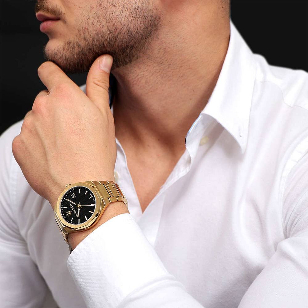  Shop Authentic Maserati Stile Black Dial Gold Steel Strap Watch For Men - R8853142004 - Luxxuri