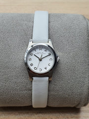  Shop Authentic Marc Jacobs Henry Dinky White Dial White Leather Strap Watch for Women - MBM1234 - Luxxuri