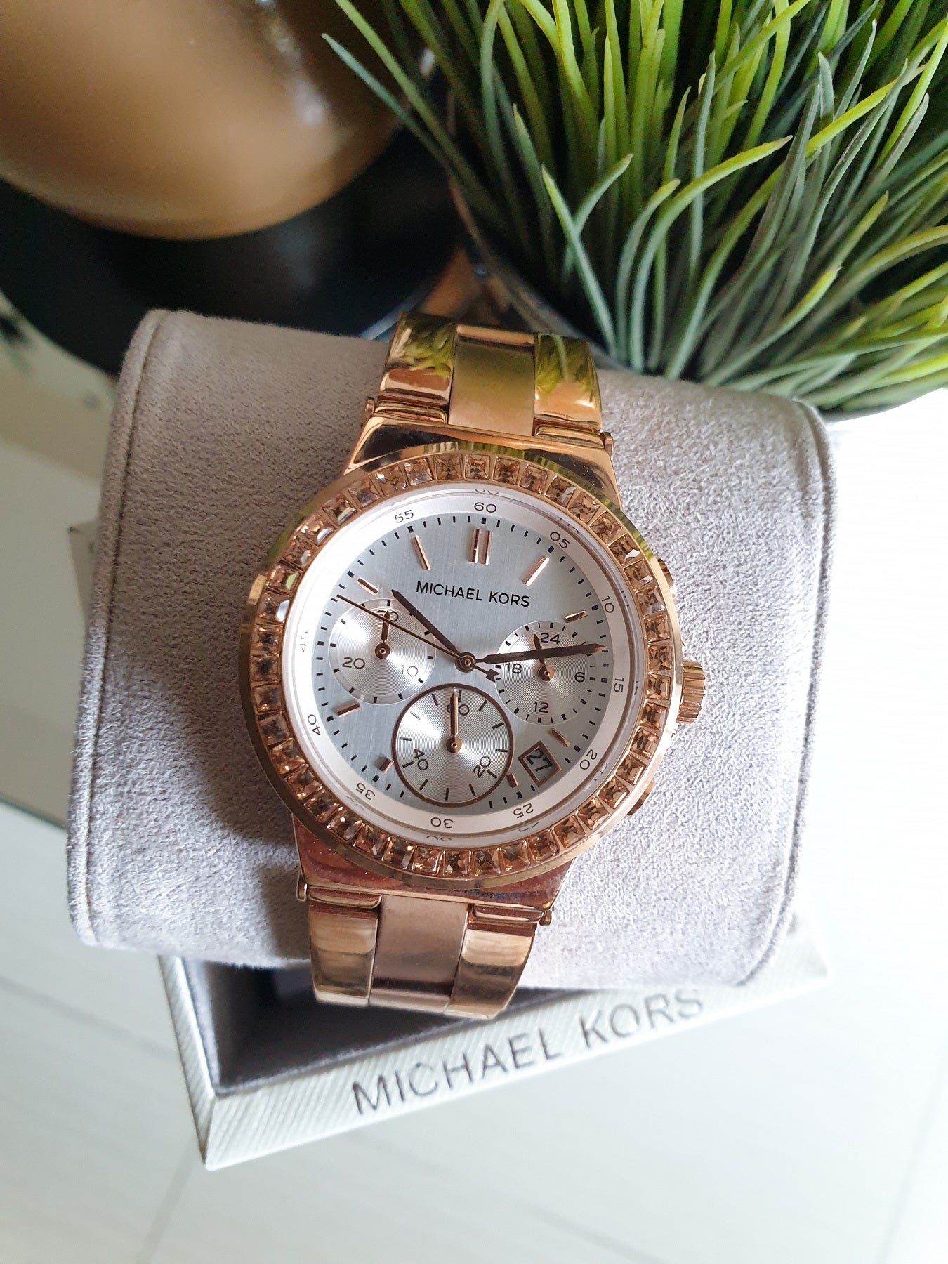  Shop Authentic Michael Kors Dylan Rose Gold Rose Gold Steel Strap Watch for Women - MK5586 - Luxxuri