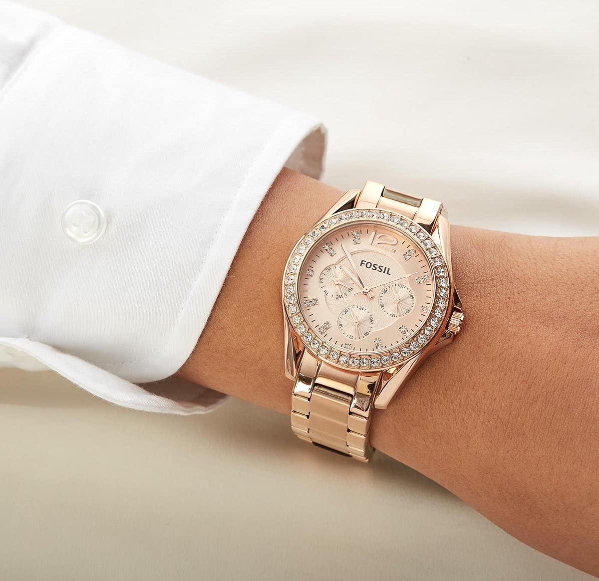  Shop Authentic Fossil Riley Gold Dial Gold Steel Strap Watch for Women - ES3203 - Luxxuri