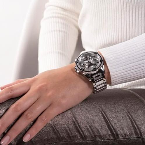  Shop Authentic Guess Queen Quartz Silver Dial Silver Steel Strap Watch For Women - GW0464L1 - Luxxuri