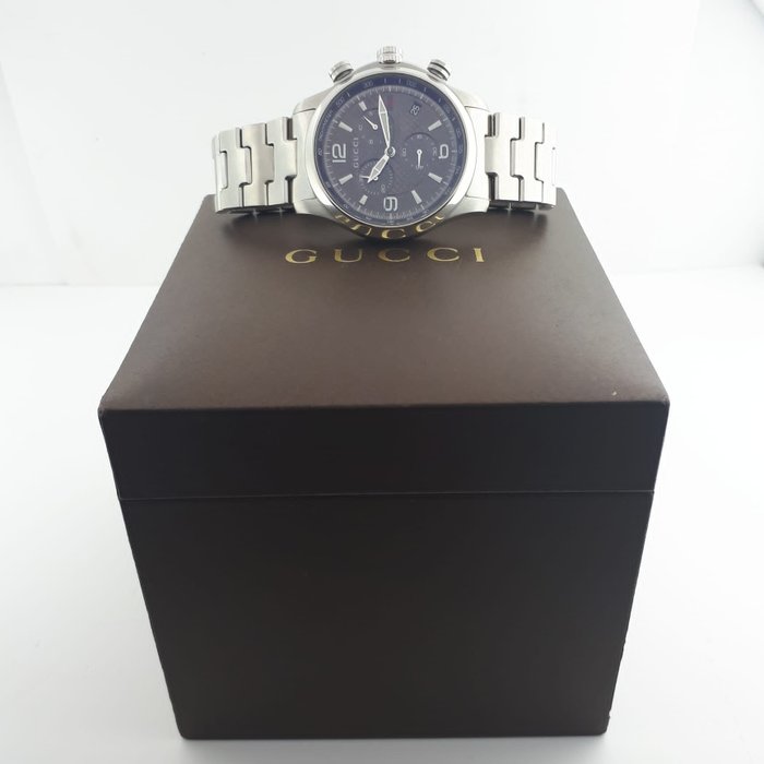  Shop Authentic Gucci G Timeless Chronograph Grey Dial Silver Steel Strap Watch For Men -  YA126238 - Luxxuri