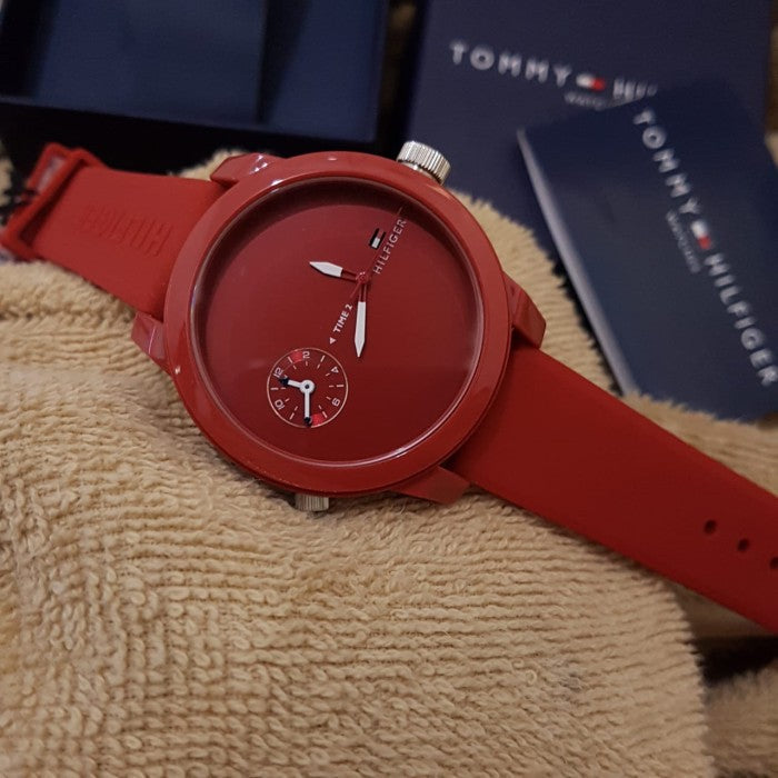  Shop Authentic Tommy Hilfiger Denim Quartz Red Dial Red Rubber Strap Watch for Men - 1791323 - Luxxuri