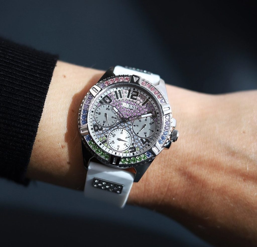  Shop Authentic Guess Frontier Diamonds Silver Dial White Rubber Strap Watch for Women - GW0045L1 - Luxxuri
