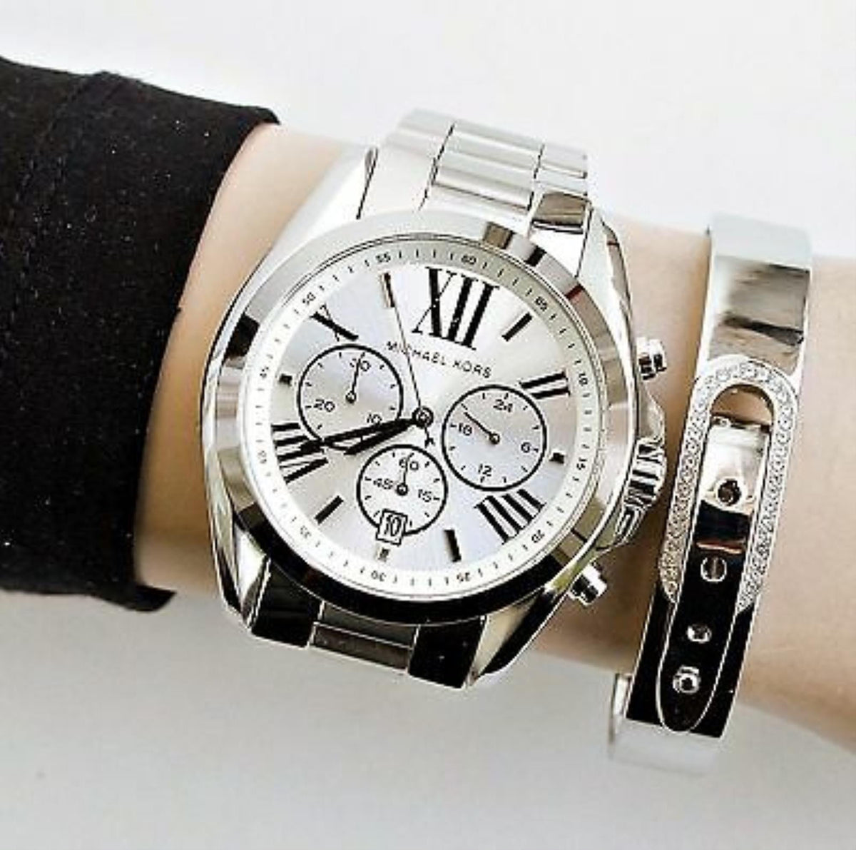  Shop Authentic Michael Kors Bradshaw Silver Dial Silver Steel Strap Watch for Men - MK5535 - Luxxuri