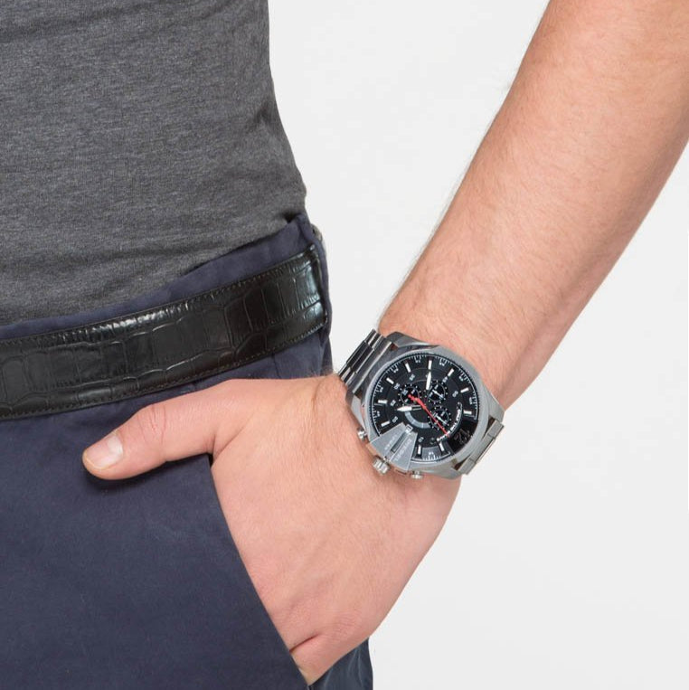  Shop Authentic Diesel Mega Chief Chronograph Black Dial Silver Steel Strap Watch For Men - DZ4308 - Luxxuri